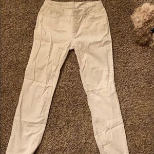 Ladies white jeans / pants